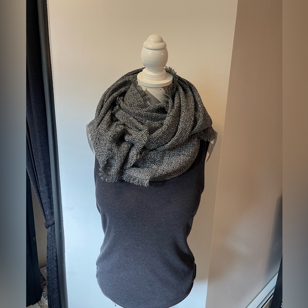 Old Navy: Infinity Scarf